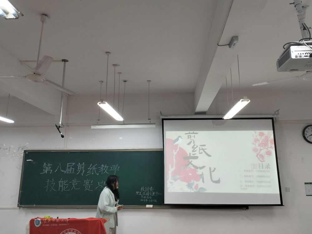 815ff603b9484915810af5ad1fada186.jpg 815ff603b9484915810af5ad1fada186.jpg